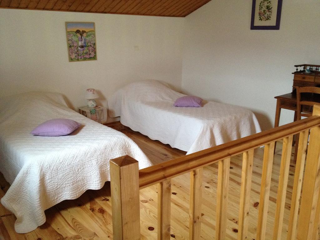 Pollionnay La Bergerie Bed & Breakfast エクステリア 写真