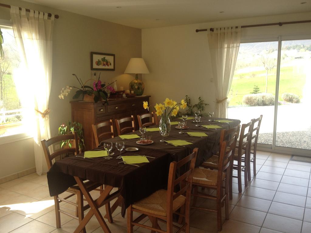 Pollionnay La Bergerie Bed & Breakfast エクステリア 写真