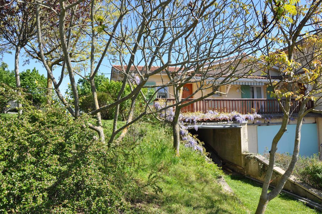 Pollionnay La Bergerie Bed & Breakfast エクステリア 写真