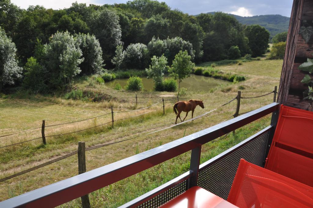 Pollionnay La Bergerie Bed & Breakfast エクステリア 写真