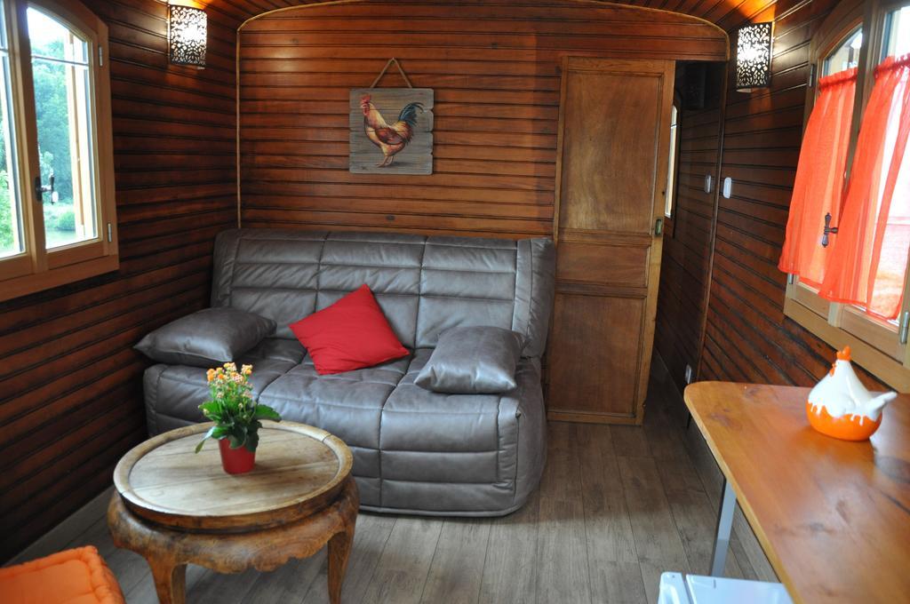 Pollionnay La Bergerie Bed & Breakfast エクステリア 写真